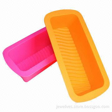 Embossed silicone bread loaf mold